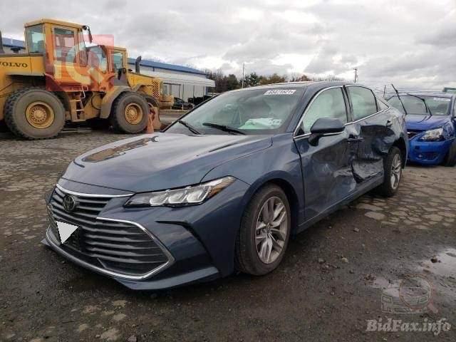 تويوتا أفالون